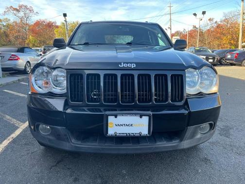 Photo 5 of 61 of 2009 Jeep Grand Cherokee Laredo
