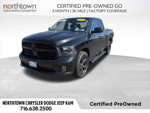 2017 RAM 1500 Express Quad Cab 4x4 64' Box