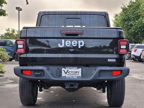 2021 Jeep Gladiator Overland