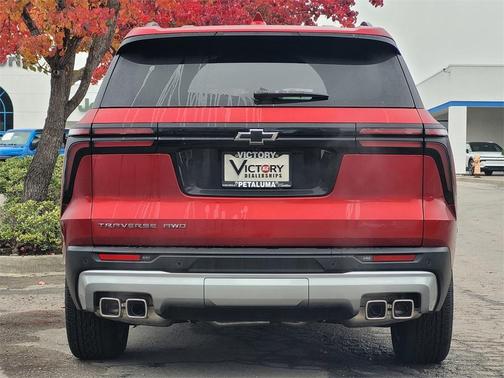 2025 Chevrolet Traverse LT