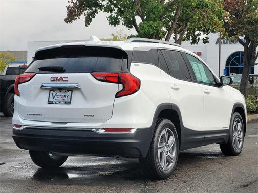2021 GMC Terrain SLT