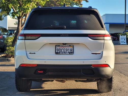 2022 Jeep Grand Cherokee Trailhawk