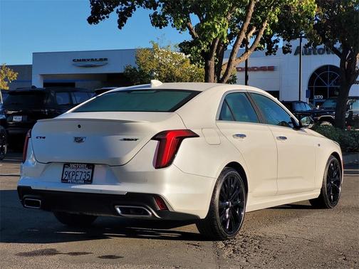2024 Cadillac CT4 Luxury