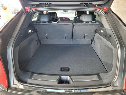 2025 Cadillac LYRIQ Sport