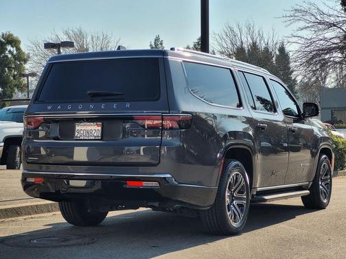 2023 Jeep Wagoneer L Base