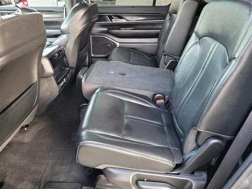 2023 Jeep Wagoneer L Base