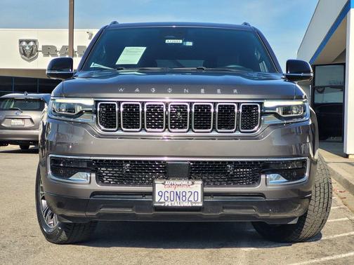 2023 Jeep Wagoneer L Base
