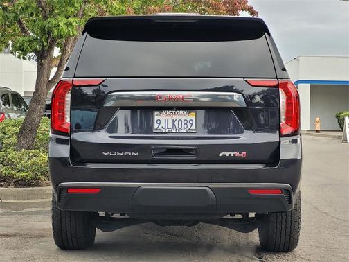2023 GMC Yukon AT4