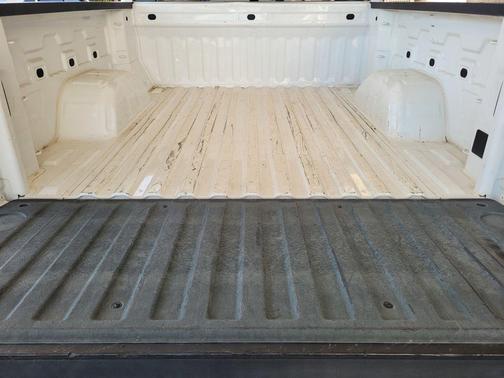 Summit White 2019 Chevrolet Silverado 1500 LT