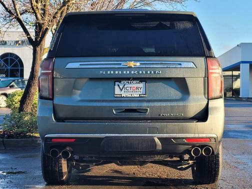 2023 Chevrolet Suburban Premier