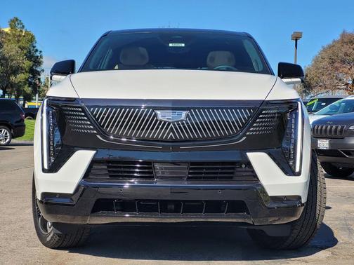 2025 Cadillac Escalade IQ Sport 2