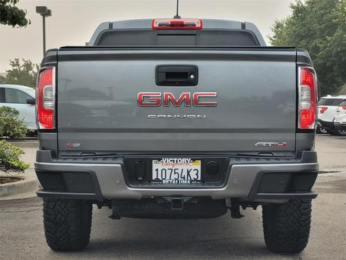 2022 GMC Canyon AT4 w/Leather