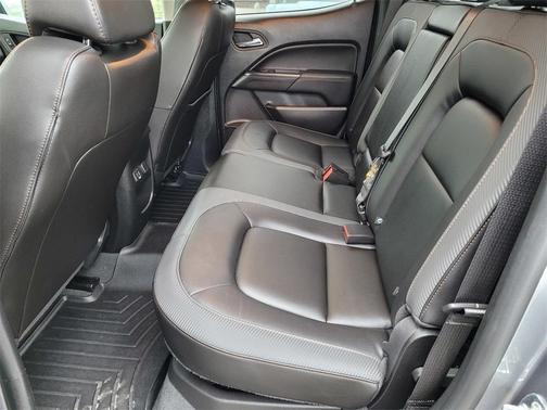 2022 GMC Canyon AT4 w/Leather