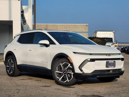 2026 Chevrolet Equinox EV LT 2