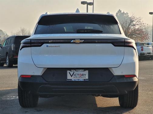 2026 Chevrolet Equinox EV LT 2