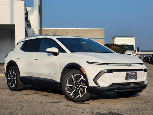 2026 Chevrolet Equinox EV LT 2