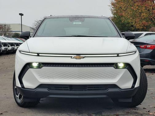 2026 Chevrolet Equinox EV LT 2