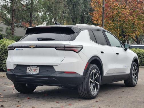 2026 Chevrolet Equinox EV LT 2