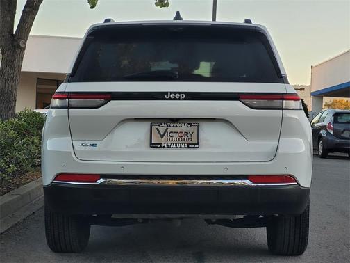 2022 Jeep Grand Cherokee 4xe Base