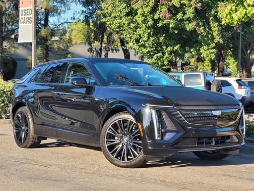 2026 Cadillac LYRIQ Premium Sport