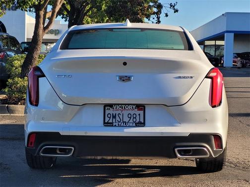 2024 Cadillac CT4 Luxury