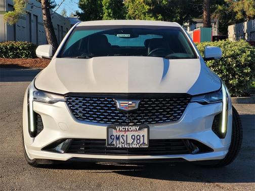 2024 Cadillac CT4 Luxury