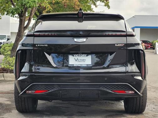 2026 Cadillac LYRIQ V Premium