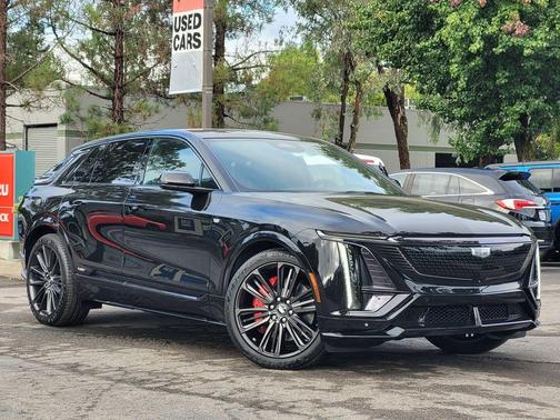 2026 Cadillac LYRIQ V Premium