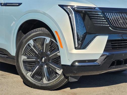 2025 Cadillac Escalade IQ Sport 2