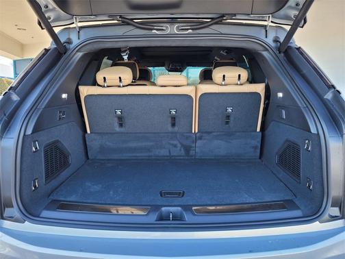 2025 Cadillac Escalade IQ Sport 2