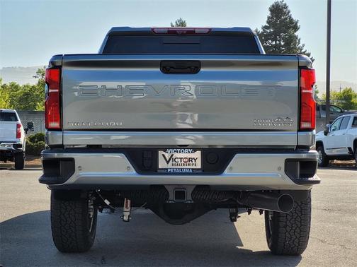 2025 Chevrolet Silverado 2500 High Country