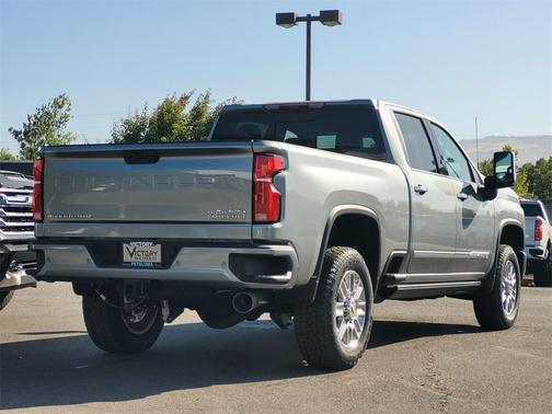 2025 Chevrolet Silverado 2500 High Country