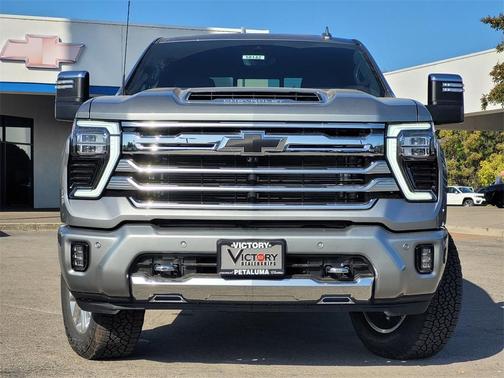 2025 Chevrolet Silverado 2500 High Country