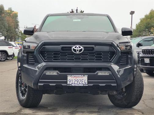 2025 Toyota Tacoma TRD Off Road