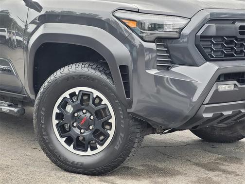 2025 Toyota Tacoma TRD Off Road