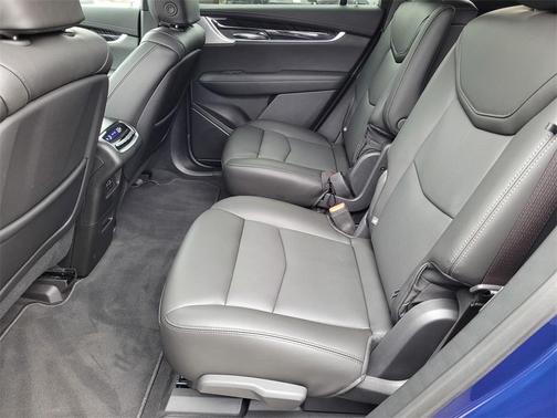 2024 Cadillac XT6 Premium Luxury FWD