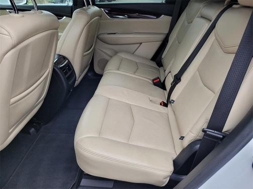 2018 Cadillac XT5 Premium Luxury