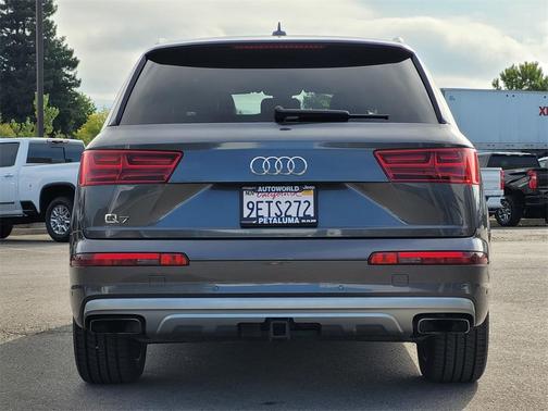 2019 Audi Q7 55 Prestige