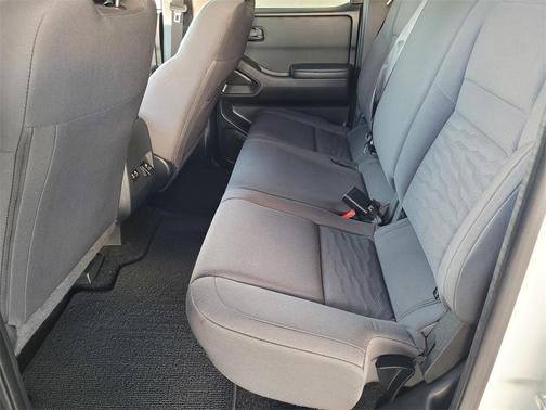 2024 Nissan Frontier S