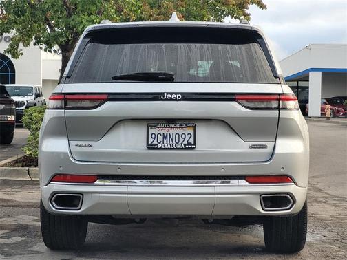 2022 Jeep Grand Cherokee Overland