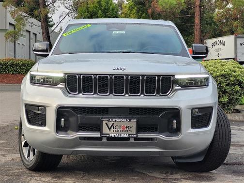 2022 Jeep Grand Cherokee Overland