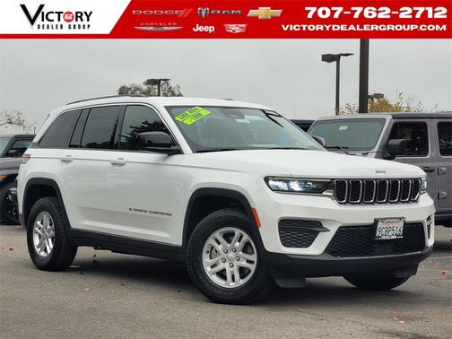 2022 Jeep Grand Cherokee Laredo