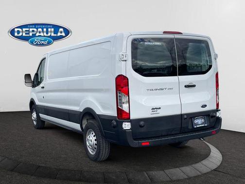 2022 Ford Transit-250 Base