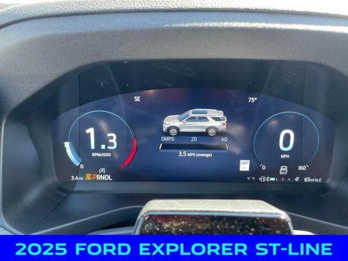 2025 Ford Explorer ST-Line