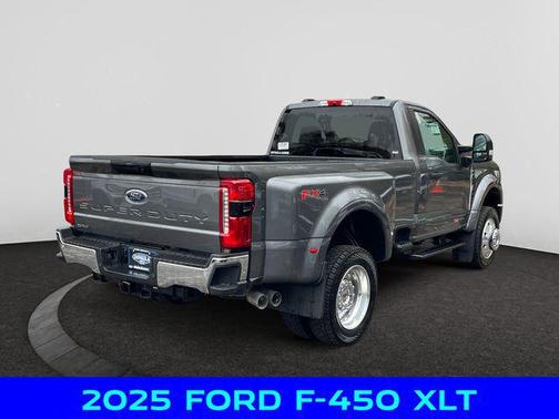 2025 Ford F-450 XLT