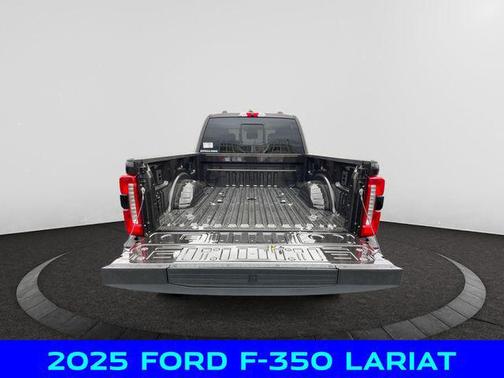 2025 Ford F-350 Lariat Super Duty