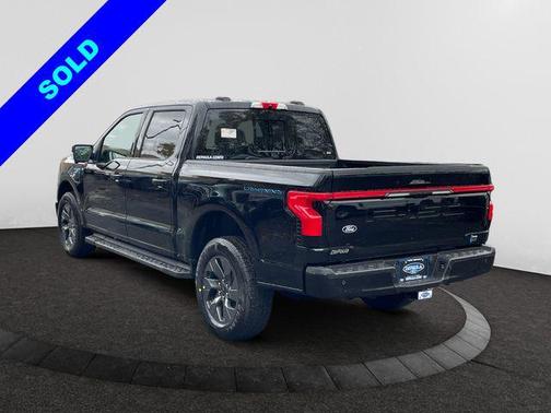 2025 Ford F-150 Lightning LARIAT