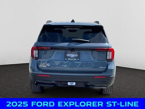 2025 Ford Explorer ST-Line