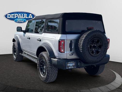 Silver Metallic 2024 Ford Bronco Wildtrak