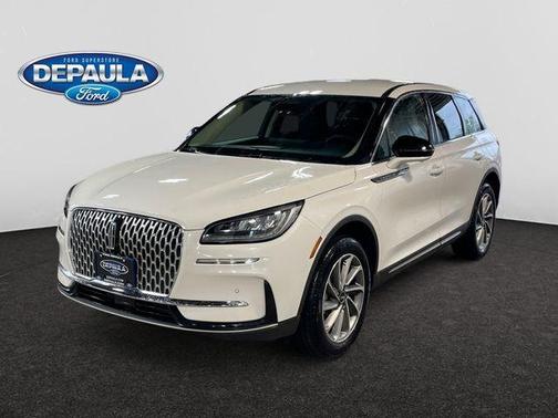 White Metallic 2025 Lincoln Corsair Premiere